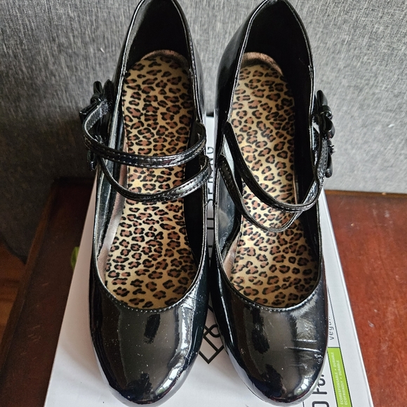 Black strappy heels 8 - Picture 2 of 5